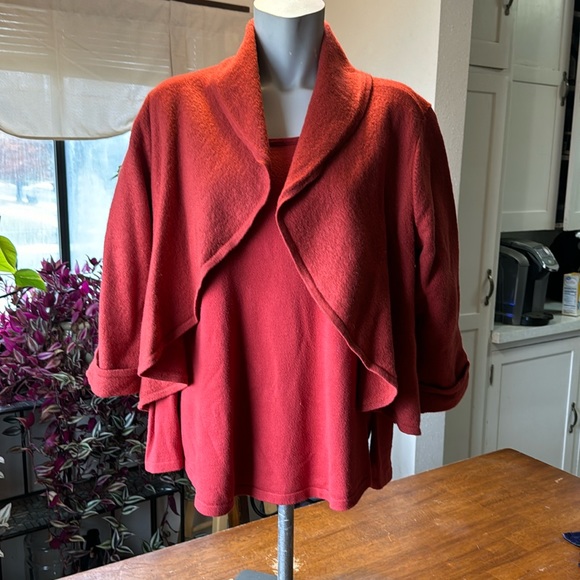 Chico Twin Set (long sleeve shirt and jacket/cape) 3(16) - Picture 2 of 9